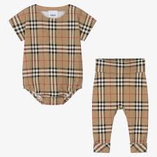 BURBERRY BABY CLOTH SET