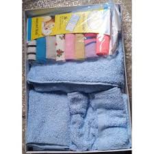 CARTERS LITTLE LAYETTE SOCKS 3PAIRS