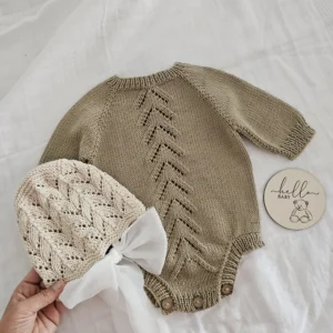 FLOURISH KNITTING NEWBORN BABY SET