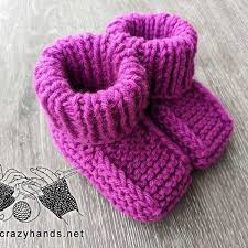 KNITTED BABY BOOTY